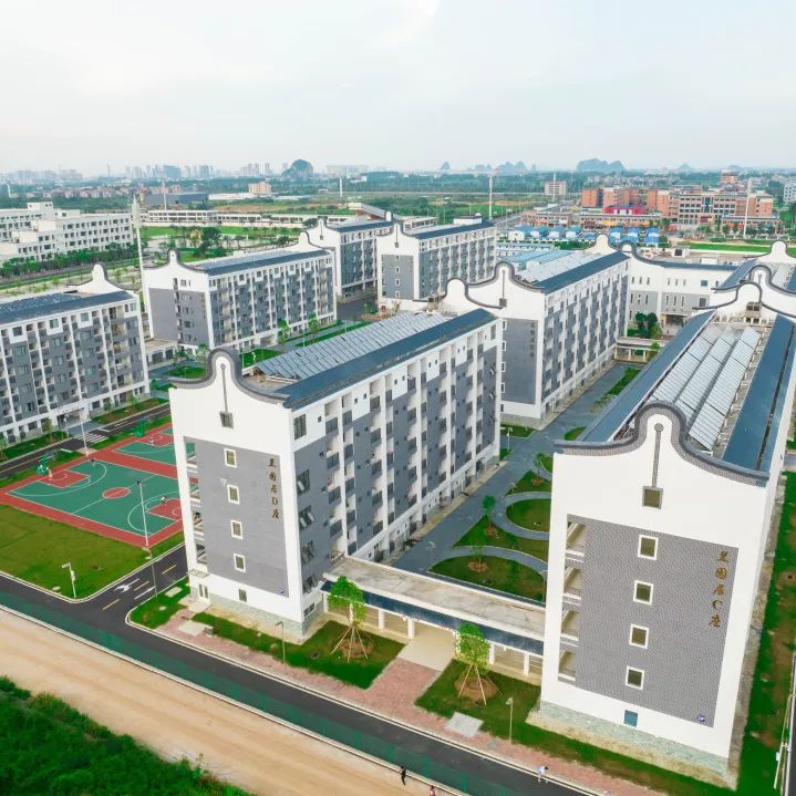 6月24日起填报志愿 欢迎报读beat365在线唯一官网（代码：14723）