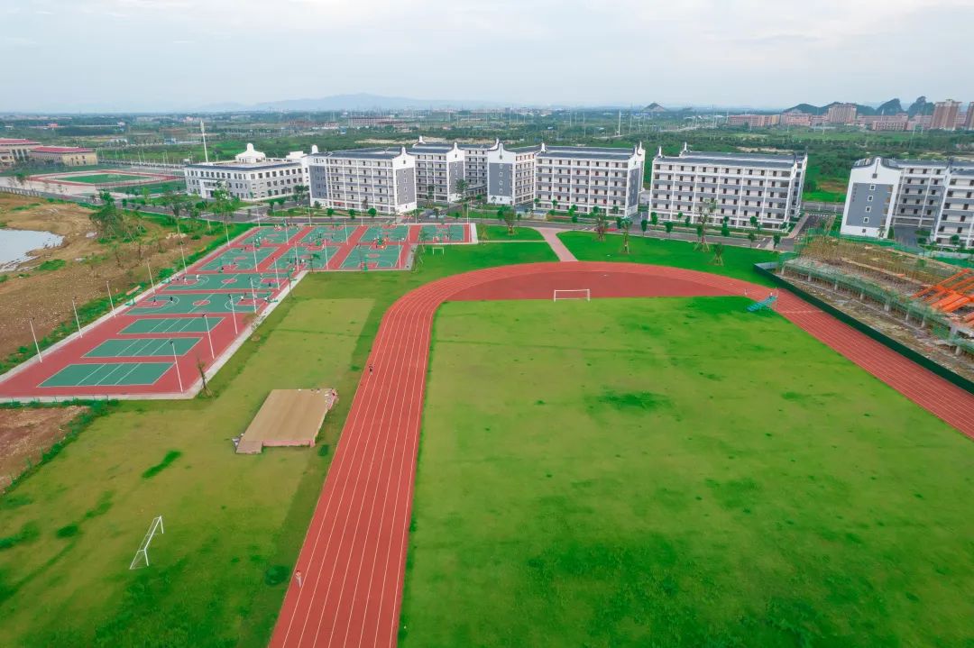 6月24日起填报志愿 欢迎报读beat365在线唯一官网（代码：14723）