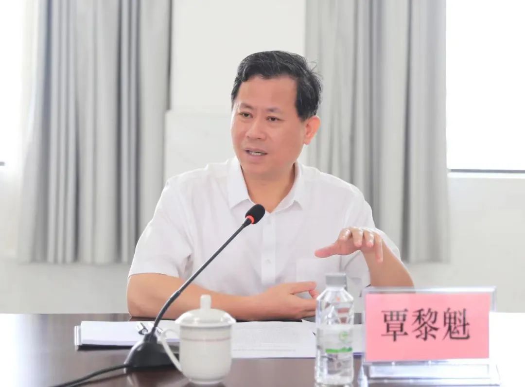 集团党委书记、董事长覃黎魁到beat365在线唯一官网调研