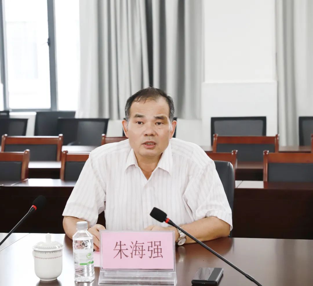 广西玉柴机器集团王启鹏一行赴beat365官网开展校企合作交流