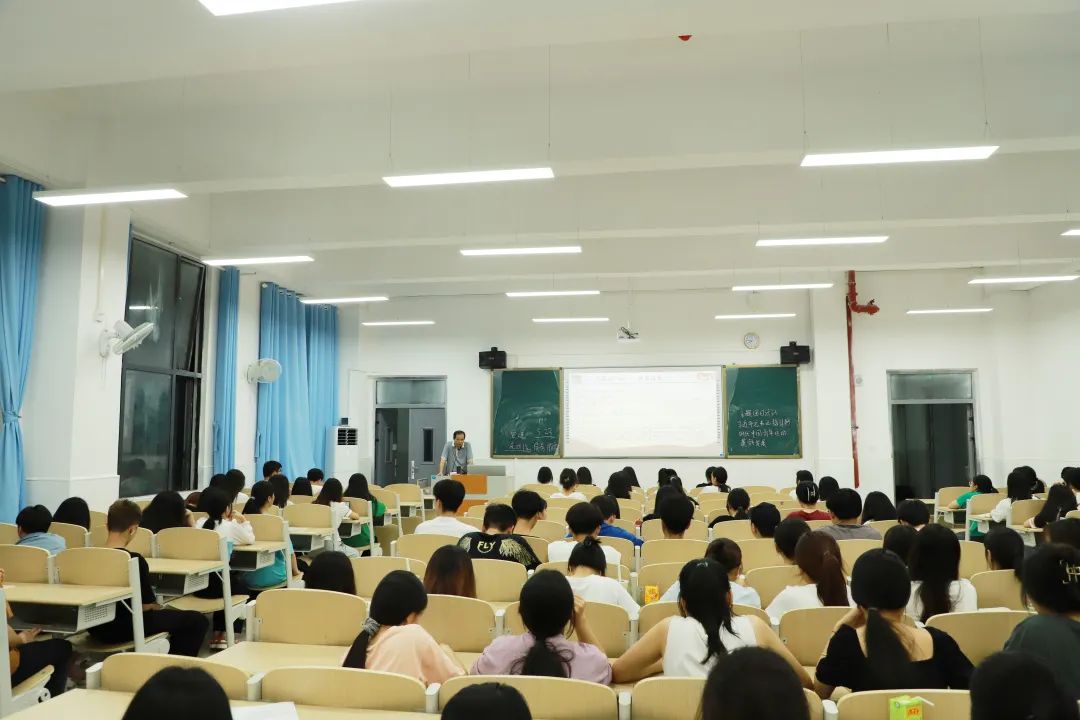 冬奥精神走进beat365官网“形势与政策”课暨物院大讲堂第六期